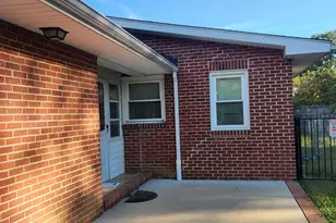 8 Fairfax Cir, Fredericksburg, VA 22405 - Photo 3