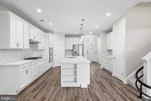 39 Battery Point Dr, Fredericksburg, VA 22406 - Photo 11