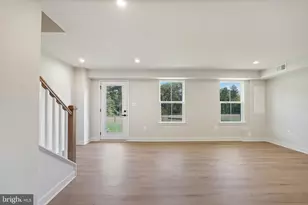 1400 Crested Iris Dr, Fredericksburg, VA 22406 - Photo 7
