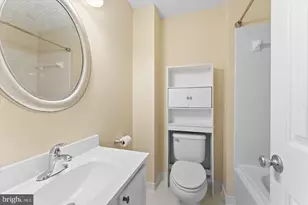 407 Lakeview Ct, Stafford, VA 22554 - Photo 17
