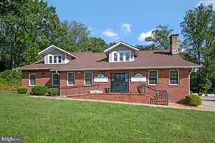 412 Cambridge St, Fredericksburg, VA 22405 - Photo 1