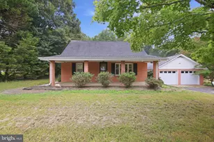 21 Snellings Ln, Fredericksburg, VA 22406 - Photo 1