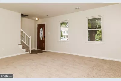 1227 Thomas Jefferson Place, Fredericksburg, VA 22405 - Photo 3