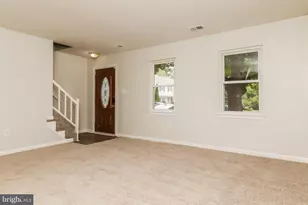 1227 Thomas Jefferson Pl, Fredericksburg, VA 22405 - Photo 3