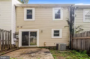 1227 Thomas Jefferson Pl, Fredericksburg, VA 22405 - Photo 5