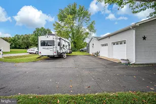 546 Marlborough Point Rd, Stafford, VA 22554 - Photo 7
