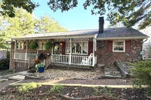207 Anderson Dr, Fredericksburg, VA 22405 - Photo 1