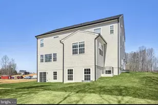 204 Truslow Rdg Ct, Fredericksburg, VA 22406 - Photo 3