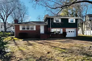 4897 Bonney Rd, Virginia Beach, VA 23462 - Photo 3