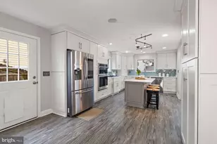 804 Cypress Ave, Virginia Beach, VA 23451 - Photo 13