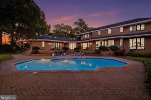 1242 N Inlynnview Rd, Virginia Beach, VA 23454 - Photo 41