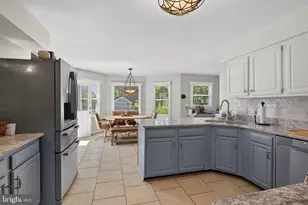 2501 Woods Hole Ct, Virginia Beach, VA 23456 - Photo 9