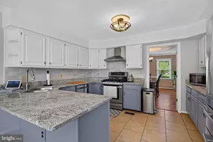 2501 Woods Hole Ct, Virginia Beach, VA 23456 - Photo 11