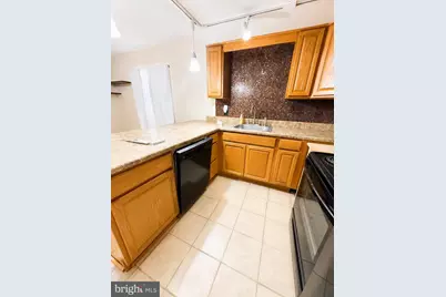 3149 Page Avenue #122, Virginia Beach, VA 23451 - Photo 5