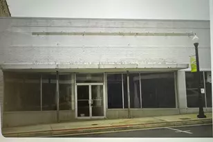 322 W Main St, Waynesboro, VA 22980 - Photo 1