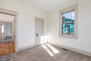 672 Sherwood Ave, Waynesboro, VA 22980 - Photo 13