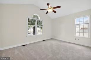 764 Governors Way, Waynesboro, VA 22980 - Photo 15