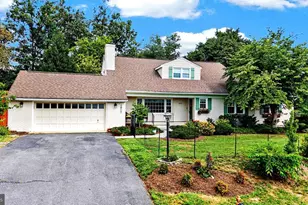 1817 Cherokee Rd, Waynesboro, VA 22980 - Photo 3