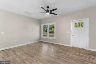 54 Bay Pointe Dr, Montross, VA 22520 - Photo 3