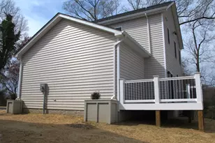 1252 Shore Dr, Colonial Beach, VA 22443 - Photo 21