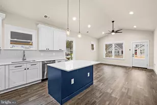 316 9th St, Colonial Beach, VA 22443 - Photo 11