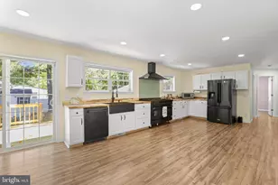 811 Long Point Rd, Hague, VA 22469 - Photo 27