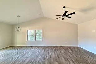 228 Dale Dr, Colonial Beach, VA 22443 - Photo 5