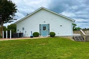 228 Dale Dr, Colonial Beach, VA 22443 - Photo 43