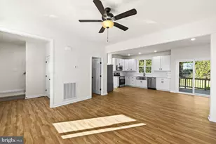 739 Lakeview Dr, Colonial Beach, VA 22443 - Photo 9