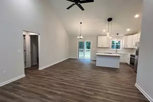 633 Shorewood Dr, Colonial Beach, VA 22443 - Photo 13