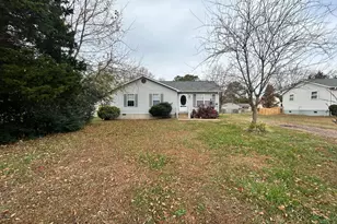 217 Mimosa Ave, Colonial Beach, VA 22443 - Photo 3