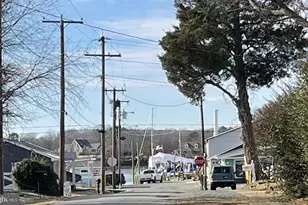 221 Madison St, Colonial Beach, VA 22443 - Photo 5