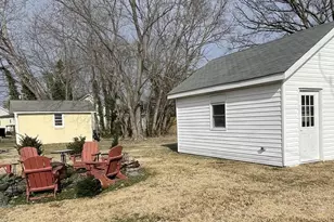 221 Madison St, Colonial Beach, VA 22443 - Photo 3