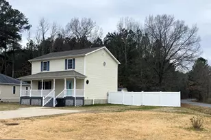 617 Wakefield Dr, Colonial Beach, VA 22443 - Photo 3