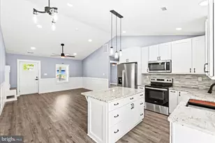 408 Wirt St, Colonial Beach, VA 22443 - Photo 15