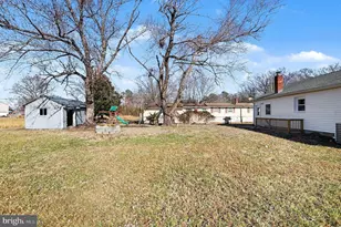 187 Brooks Dr, Colonial Beach, VA 22443 - Photo 21