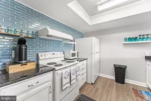 715 Washington, Colonial Beach, VA 22443 - Photo 5