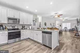 324 3rd St, Colonial Beach, VA 22443 - Photo 11