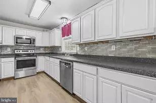 11 1st St, Colonial Beach, VA 22443 - Photo 9