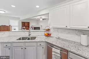 1226 Bancroft Ave, Colonial Beach, VA 22443 - Photo 17