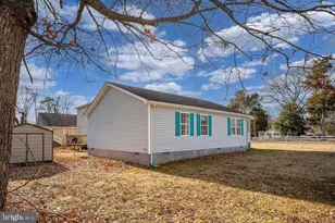 200 5th St, Colonial Beach, VA 22443 - Photo 5