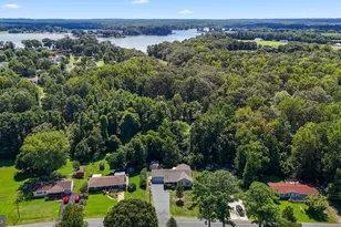 305 Cedar Ln, Colonial Beach, VA 22443 - Photo 31