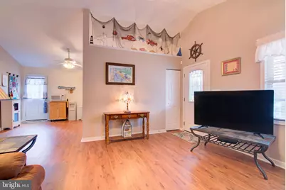 2005 McKinney Boulevard, Colonial Beach, VA 22443 - Photo 9