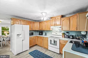 412 Marshall Ave, Colonial Beach, VA 22443 - Photo 15