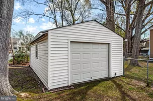 412 Marshall Ave, Colonial Beach, VA 22443 - Photo 45