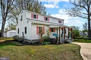 412 Marshall Ave, Colonial Beach, VA 22443 - Photo 3