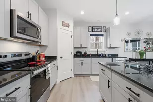 107 Pinewood Ln, Colonial Beach, VA 22443 - Photo 5