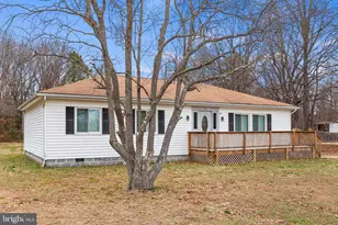 641 Holly Vista Dr, Colonial Beach, VA 22443 - Photo 3