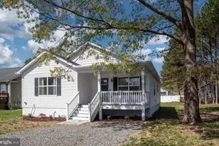 669 Lakeview Dr, Colonial Beach, VA 22443 - Photo 53