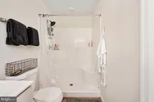 669 Lakeview Dr, Colonial Beach, VA 22443 - Photo 19